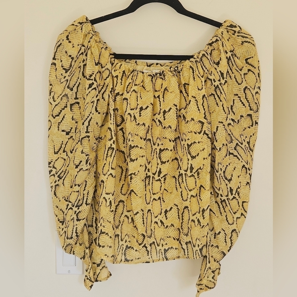 Frame Off the Shoulder Billow Top in Python Multi - Picture 4 of 12